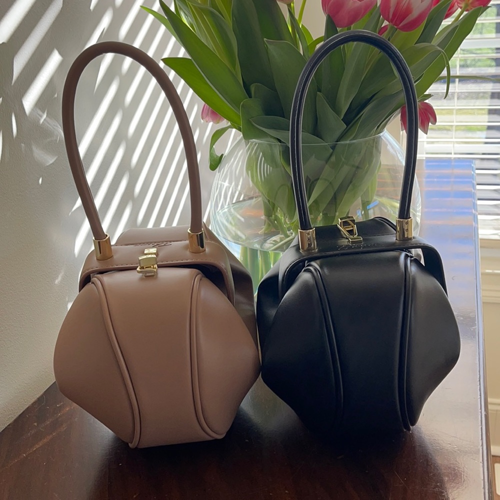 Replica of the Gabriela Hearst Nina bag. Most desired bag